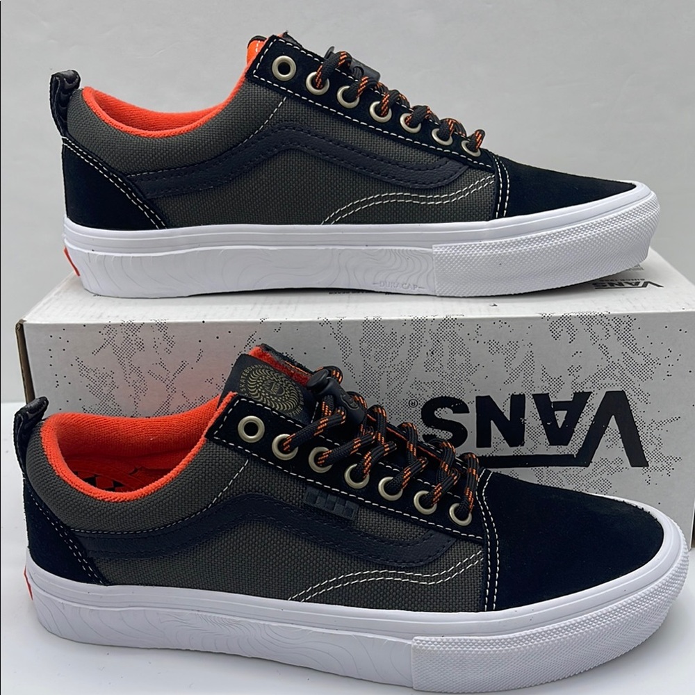Vans WMNS Low-Top Sneakers Skate Old Skool
Spitfire Black/Flame
VN0A5FCBBFM